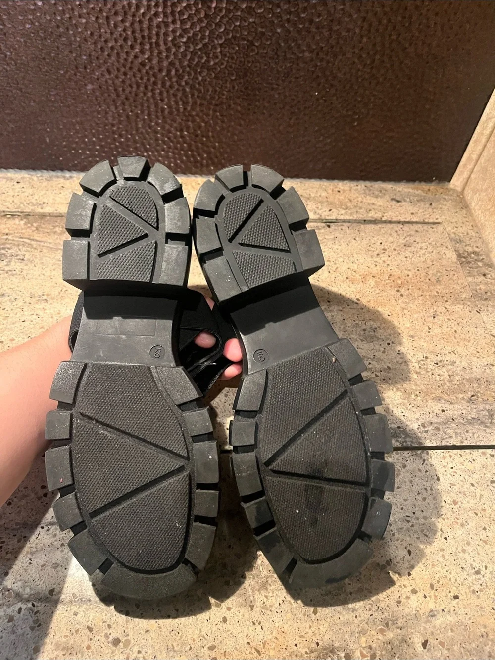 Madden Girl Harly Black Platform Sandals Block Heel Lug Sole Strappy Size 9